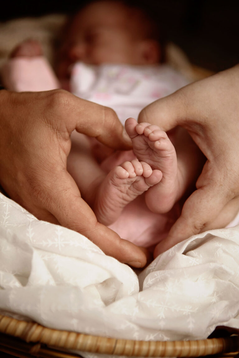 Fotoshooting Babyfotografie nach Geburt, innerhalb der ersten Lebenswochen, Erinnerungen für die Ewigkeit